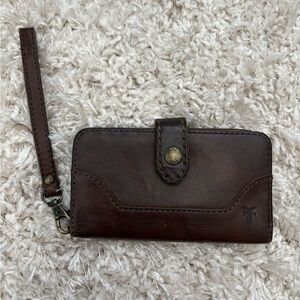 FRYE AND CO. Brown Leather Wristlet Key, Phone, & Card Holder